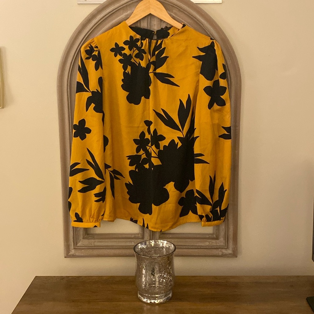 Who What Wear Floral Blouse Size Small